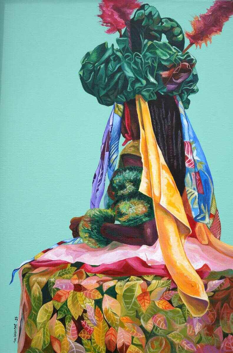 efik dance from Nigeria efik dancer i colorful regalia